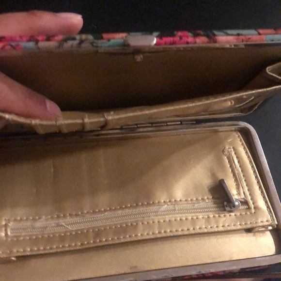 Floral wallet - Picture 4 of 6
